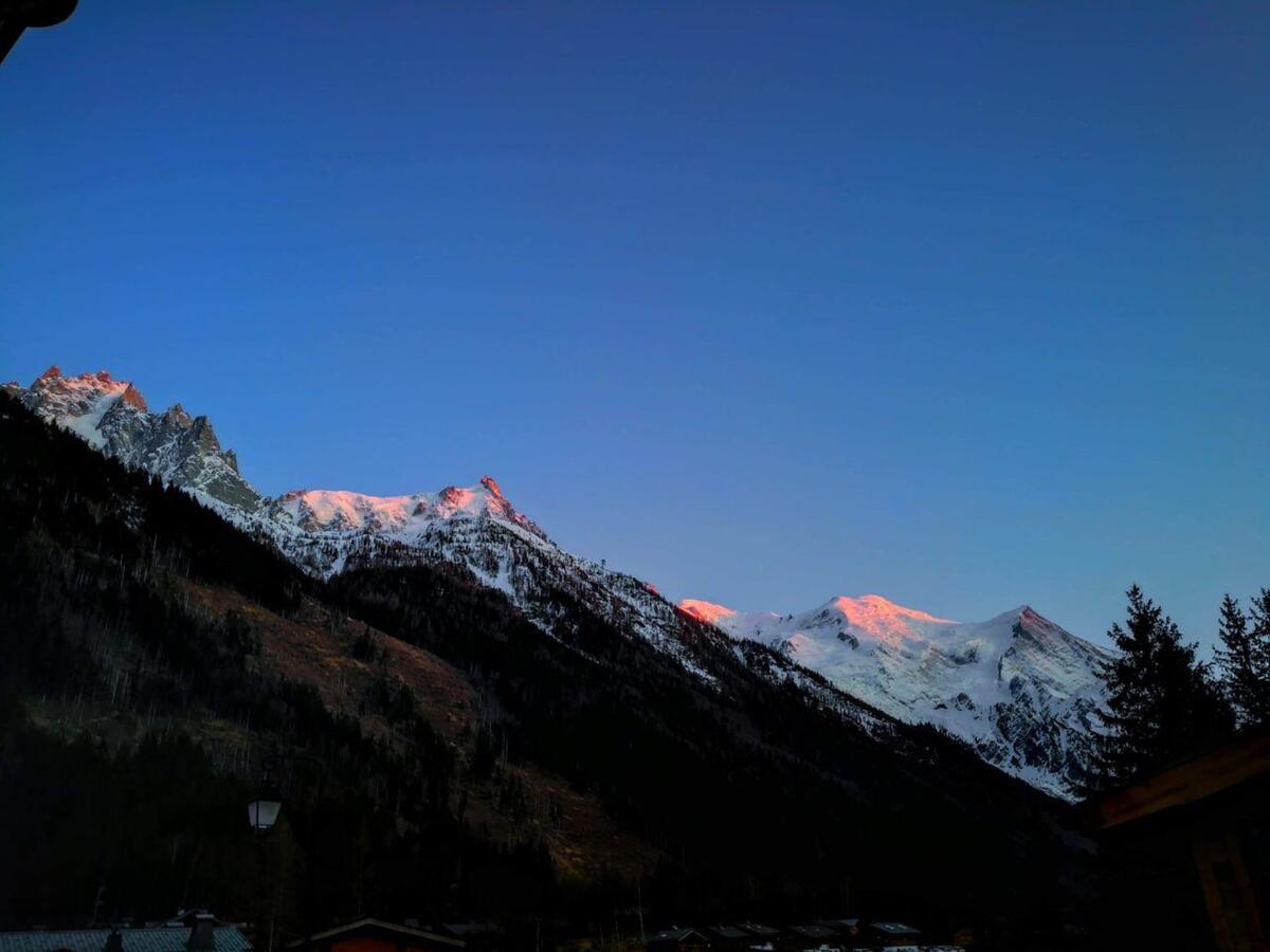 Le Chamoniard Volant Hostel Chamonix Exterior photo